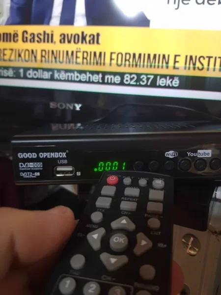 Lushnje, shes Dekoder Dvbt 2, per kanalet televizive. 10 mij lek te vjetra