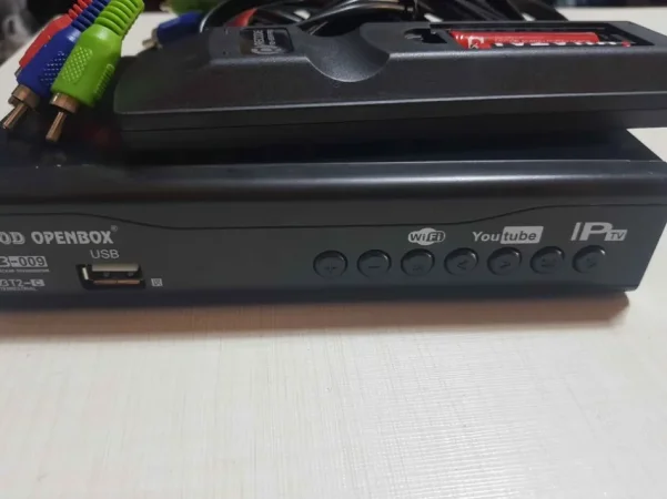 Lushnje, shes Dekoder Dvbt 2, per kanalet televizive. 10 mij lek te vjetra