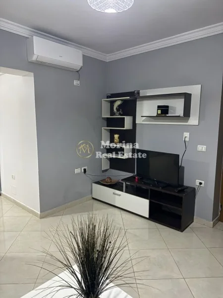 Tirane, jepet me qera apartament 2+1 Kati 1, 65 m² 450 € (Rruga Leandro Zoto)