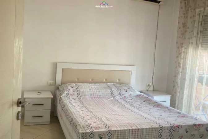 Tirane, jepet me qera apartament 1+1+Ballkon Kati 7, 65 m² 470 € (5 maj)