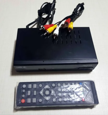 Lushnje, shes Dekoder Dvbt 2, per stacionet televizive. 11 mij lek te vjetra