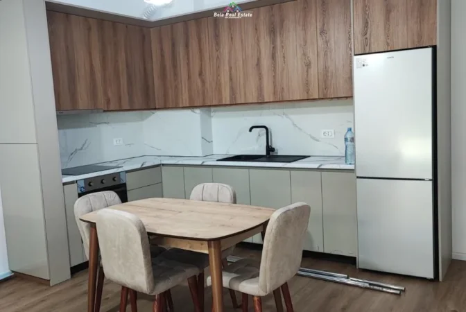 Tirane, jepet me qera apartament 2+1 Kati 4, 100 m² 520 € (pasho hysa)