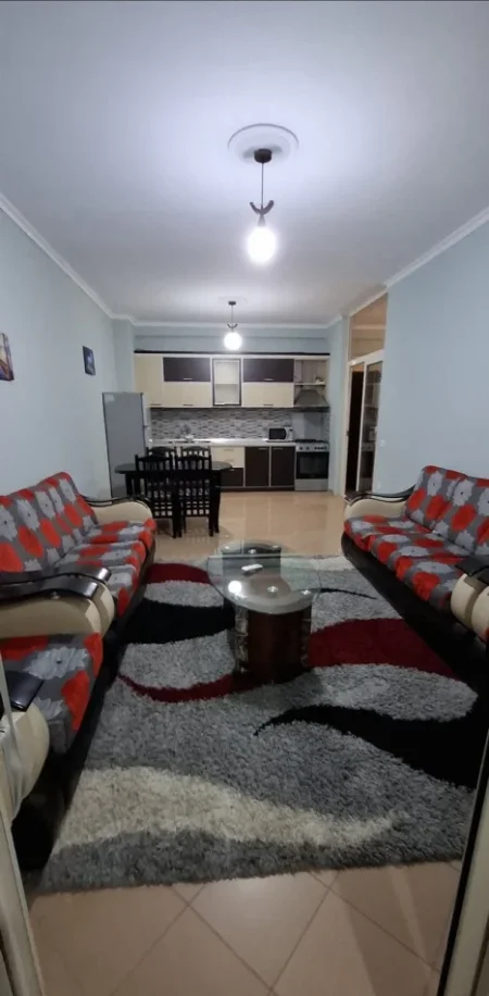 Tirane, jepet me qera apartament 2+1 Kati 4, 114 m² 350 € (Fushe Mezez)