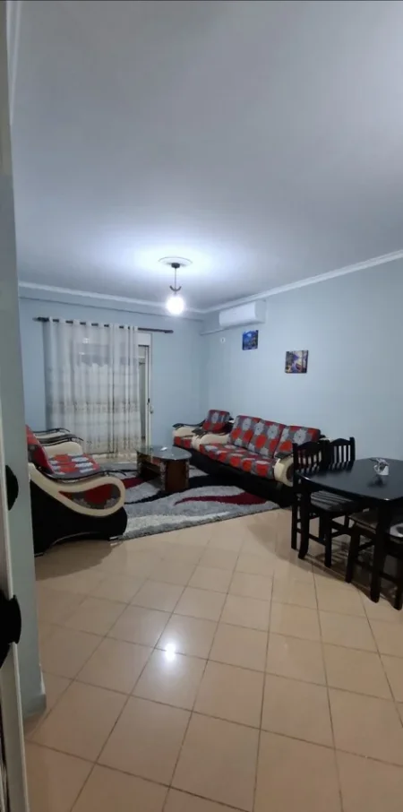 Tirane, jepet me qera apartament 2+1 Kati 4, 114 m² 350 € (Fushe Mezez)