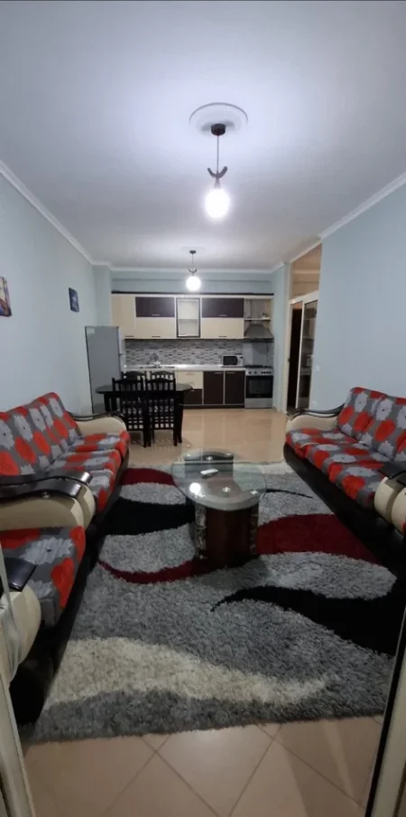 Tirane, jepet me qera apartament 2+1 Kati 4, 114 m² 350 € (Fushe Mezez)