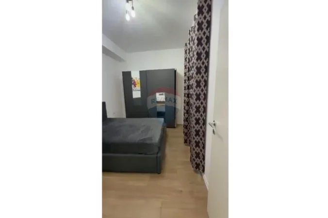 Tirane, jepet me qera apartament 2+1+Ballkon Kati 7, 90 m² 60.000 € (Pallatet Mangalem)