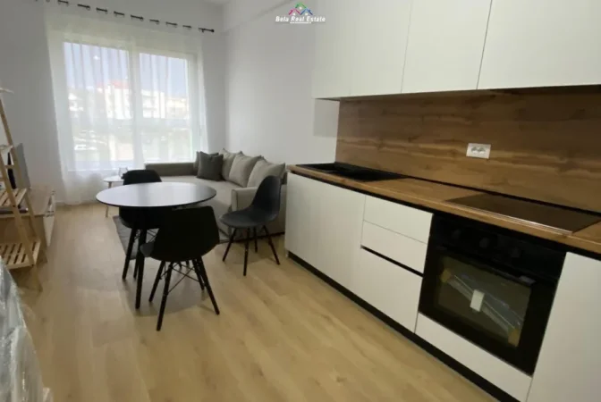 Tirane, jepet me qera apartament 1+1 Kati 3, 50 m² 420 € (Rruga Pasho Hysa)