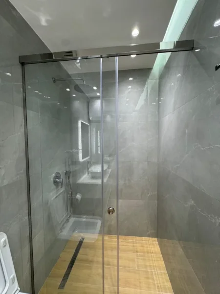 Tirane, shitet apartament 1+1 , 76 m² 170.000 € (rruga kavajes)