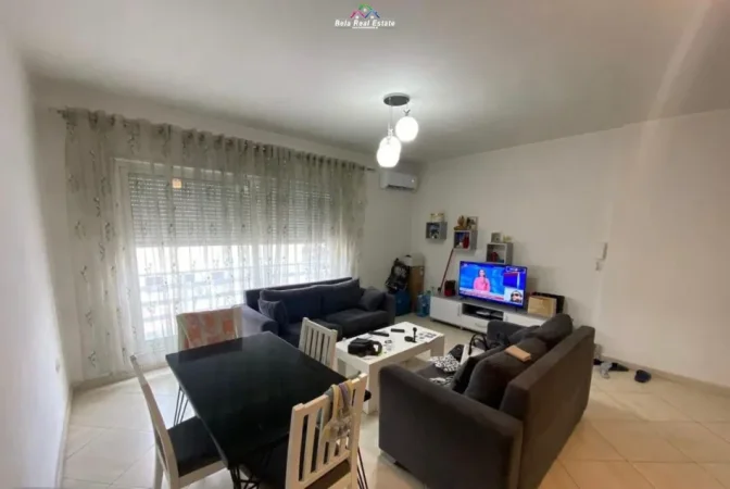 Tirane, jepet me qera apartament 1+1 Kati 7, 65 m² 470 € (Rruga Xhemal Besim Fagu)
