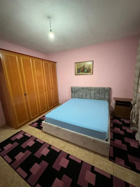 Tirane, jepet me qera apartament 2+1 Kati 3, 90 m² 400 € (Rruga Besa)