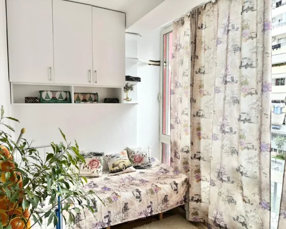 Tirane, jepet me qera apartament 2+1+Ballkon Kati 3, 85 m² 450 €
