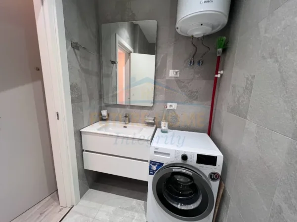 Tirane, jepet me qera apartament 1+1+PARKIM , Kati 6, 70 m² 800 € (FOLEJA E GJELBER , Zogu i Zi)