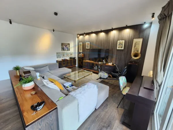 Tirane, shitet apartament 1+1 , 120 m² 298.000 € (LIQENI I THATE)