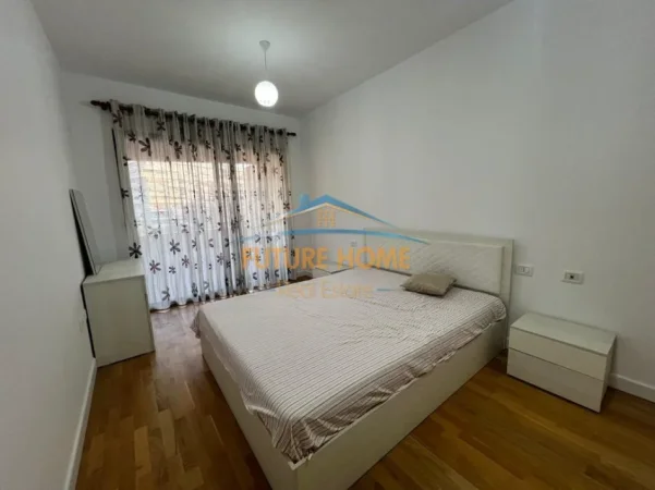 Tirane, shitet apartament 2+1 Kati 4, 110 m² 181.000 € (UNAZA E RE)