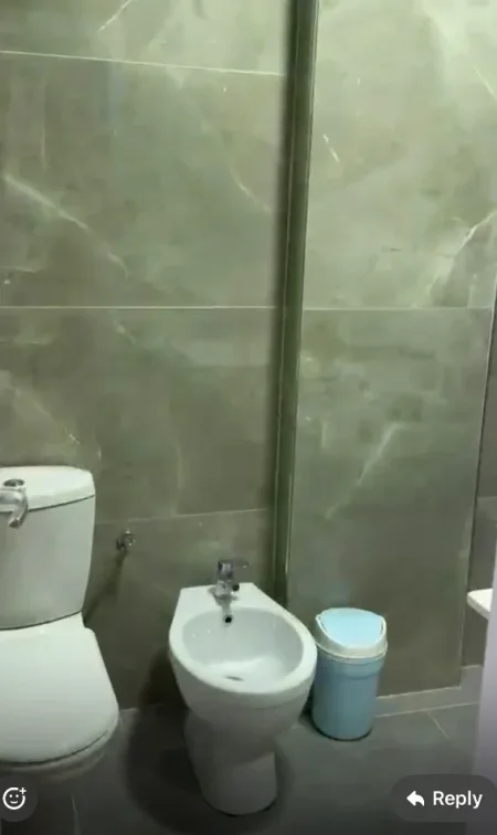 Durres, jepet me qera apartament 1+1+Ballkon Kati 3, 300 € (Plazh,Iliria,afer Hotel Florida)