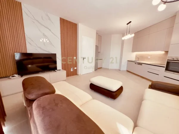 Tirane, jepet me qera apartament 2+1+Ballkon Kati 5, 103 m² 800 € 