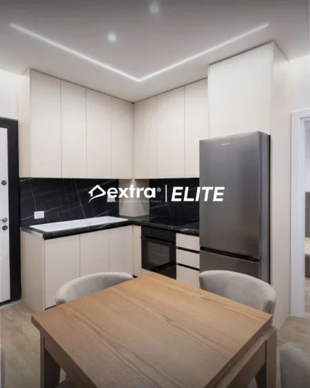 Tirane, jepet me qera apartament 2+1+Ballkon Kati 4, 100 m² 500 € (Color Splash Paskuqan)