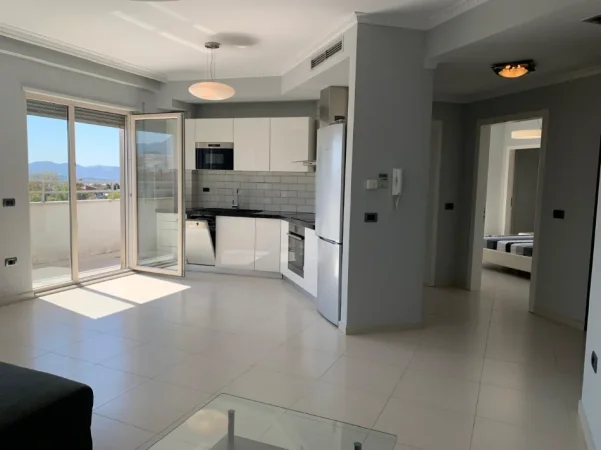 Tirane, jepet me qera apartament 1+1+Ballkon Kati 4, 79 m² 400 € 