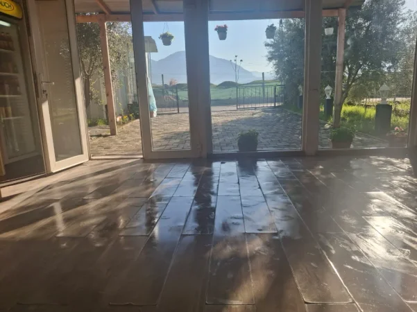 Tirane, jepet me qera ambjent biznesi Kati 0, 140 m² 380 € (Bathore)