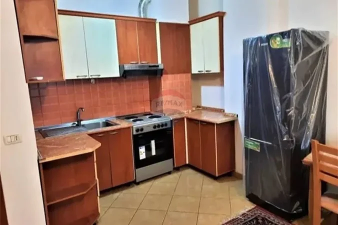 Tirane, shitet apartament 1+1 Kati 4, 66 m² 120.000 € (5maji)
