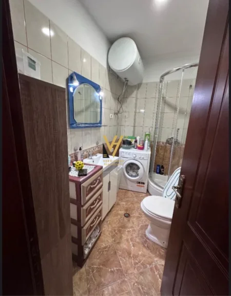 Tirane, jepet me qera apartament 1+1+Ballkon Kati 6, 56 m² 450 € (ASTIR)