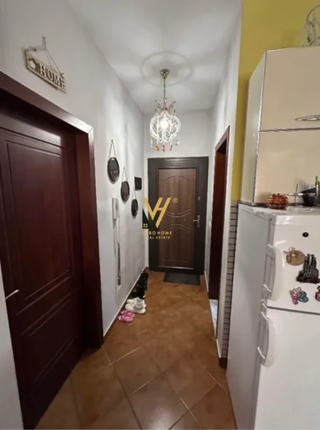 Tirane, jepet me qera apartament 1+1+Ballkon Kati 6, 56 m² 450 € (ASTIR)