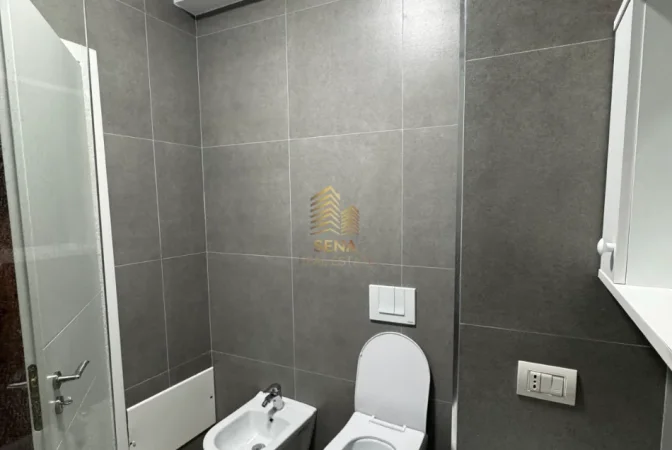 Tirane, jepet me qera apartament 1+1+Ballkon Kati 4, 70 m² 450 € (Astir, Urban Gate)