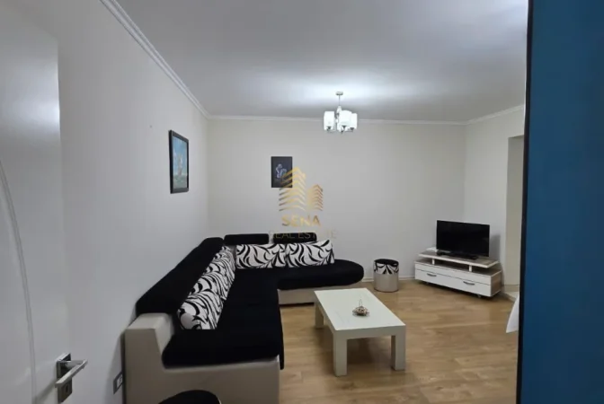 Tirane, jepet me qera apartament 1+1 Kati 3, 65 m² 550 € (Vasil Shanto)