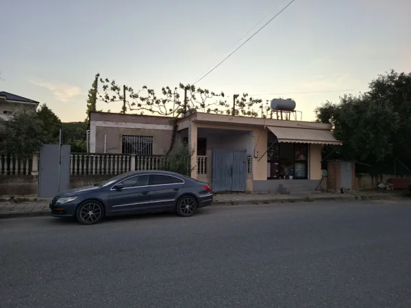 Durres, jepet me qera 2+1 , 170 € (Rruga "Aleksander Goga"..Spitalle ...(Perballe Mermer Oneda))