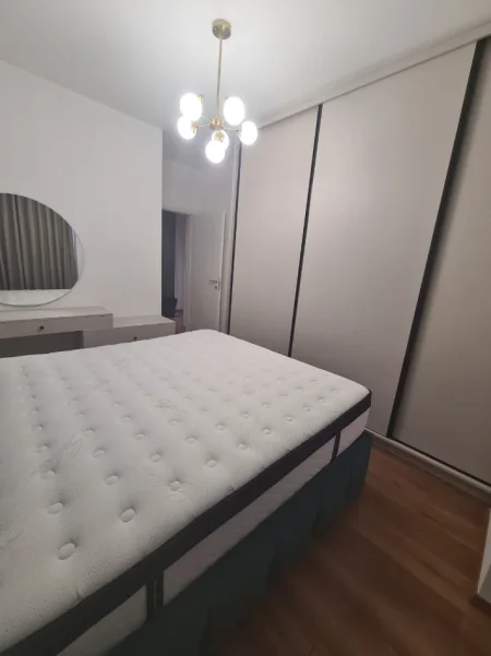 Tirane, jepet me qera apartament 1+1+Ballkon Kati 3, 70 m² 700 € (Ambasades Amerikane/Rruga Drago Siliq)