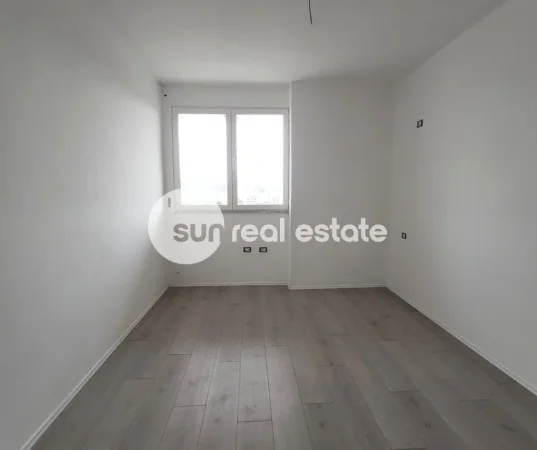 Shkoder, shitet apartament 2+1+Ballkon Kati 7, 98 m² 117.600 € (AFER POLICISE)