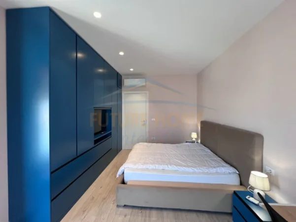 Tirane, jepet me qera apartament 1+1+Ballkon Kati 6, 70 m² 800 € (ZOGU I ZI)