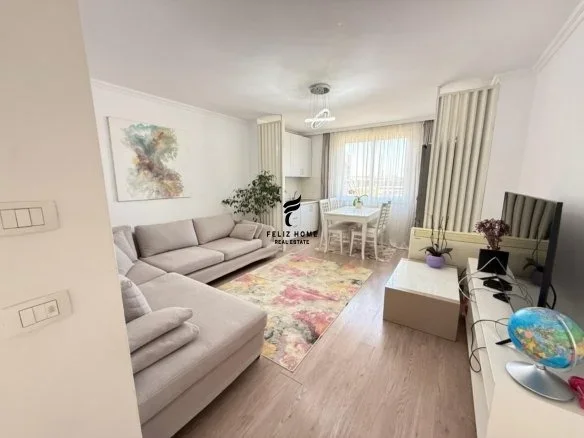 Tirane, shitet apartament 2+1 Kati 5, 90 m² 140.000 € (KINOSTUDIO)