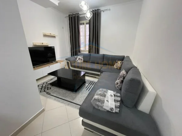 Tirane, jepet me qera apartament 1+1 Kati 0, 68 m² 500 € (Liqeni I Thatë)