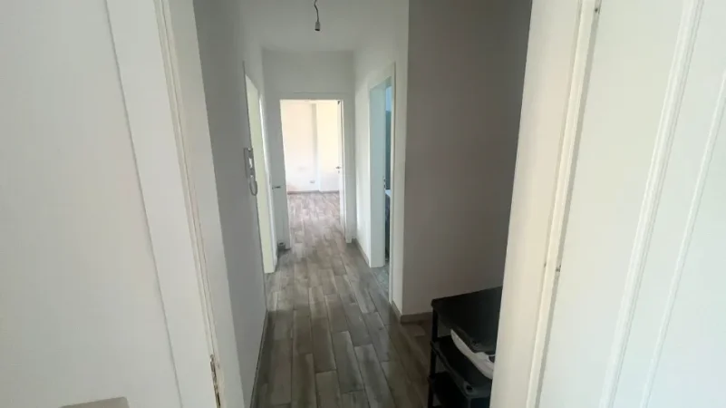 Tirane, jepet me qera apartament 2+1+Ballkon Kati 2, 100 m² 500 € (Astir)