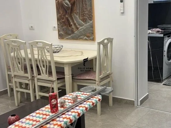 Tirane, jepet me qera apartament 1+1 Kati 1, 60 m² 500 € (5 MAJI)