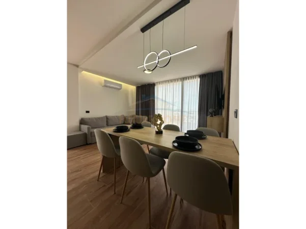 Durres, shitet apartament 2+1 Kati 7, 122 m² 160.000 € (PLAZH RROTA E KUQE)