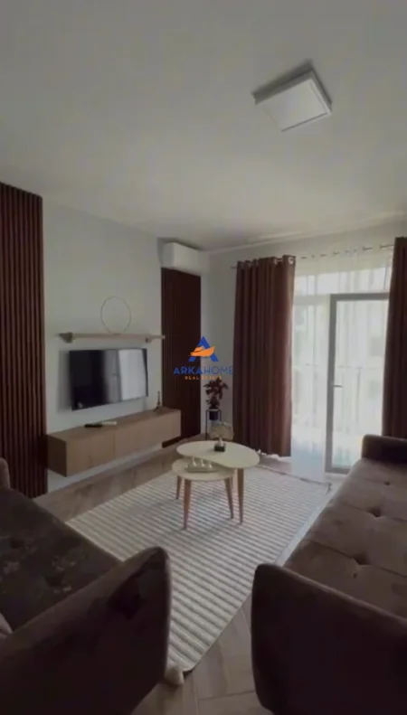 Tirane, jepet me qera apartament 2+1+Ballkon Kati 6, 76 m² 682 € 