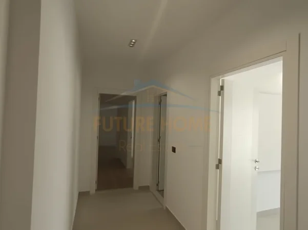 Tirane, shitet apartament 2+1 Kati 4, 109 m² 130.000 € (Fresk)
