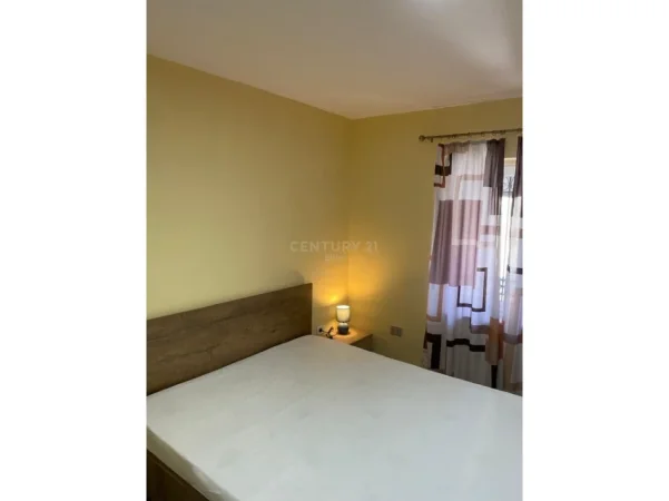 Tirane, jepet me qera apartament 1+1 Kati 2, 60 m² 600 € 