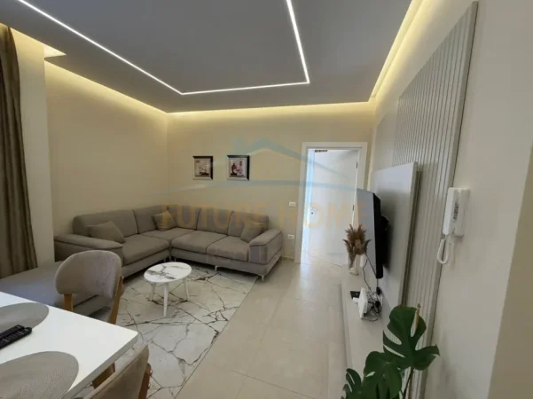 Golem, shitet apartament 1+1 , 68 m² 155.000 € (MALI ROBIT)