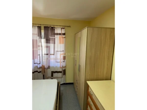 Tirane, jepet me qera apartament 1+1 Kati 2, 60 m² 550 € (tirana e re)