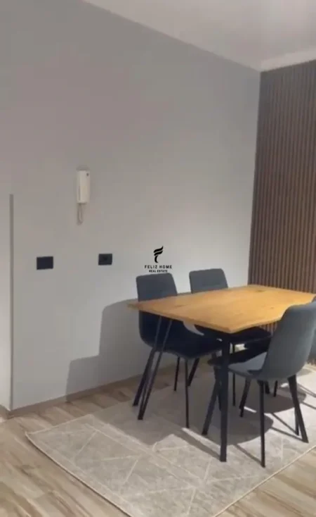 Tirane, jepet me qera apartament 2+1 Kati 2, 102 m² 700 € (KODRA E DIELLIT)