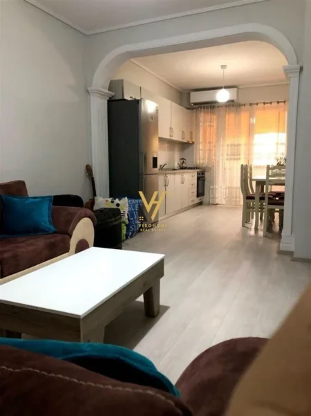 Tirane, jepet me qera apartament 1+1+Ballkon Kati 2, 70 m² 520 € (VASIL SHANTO)