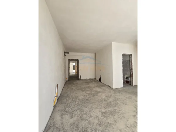 Durres, shitet apartament 2+1+Ballkon Kati 5, 75 m² 105.000 €