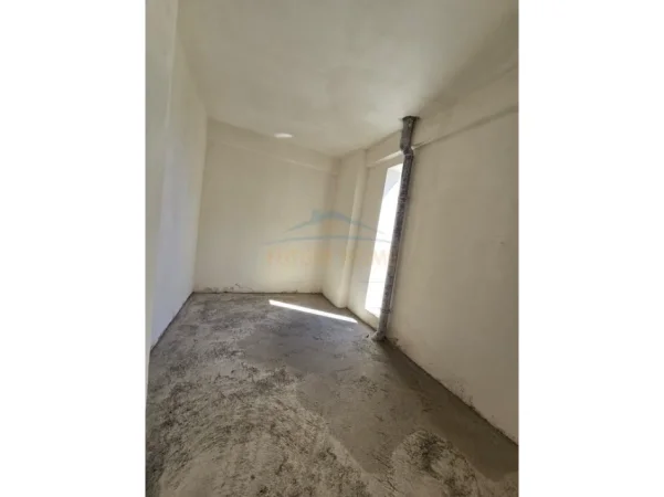 Durres, shitet apartament 2+1+Ballkon Kati 5, 75 m² 105.000 €