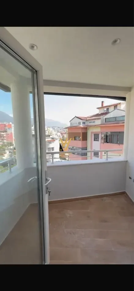 Tirane, shitet apartament 1+1+Ballkon Kati 4, 60 m² 89.000 € (FRESKU)