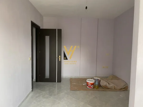 Tirane, shitet apartament 3+1+Ballkon Kati 5, 133 m² 166.250 € (FRESKU)