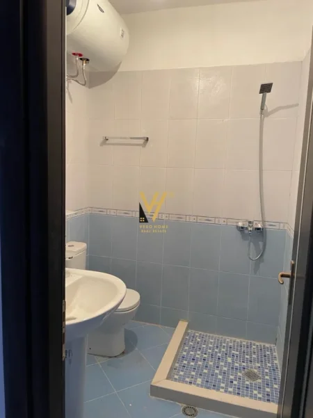 Tirane, shitet apartament 3+1+Ballkon Kati 5, 133 m² 166.250 € (FRESKU)