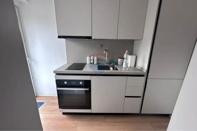 Tirane, jepet me qera apartament 1+1 Kati 4, 56 m² 650 € 